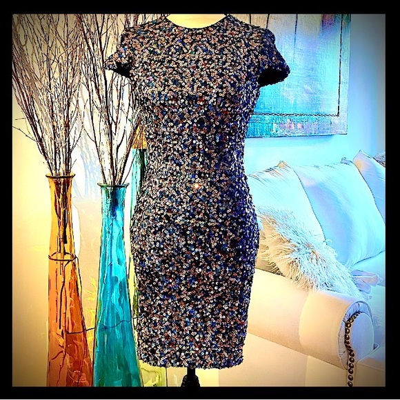 DRESS THE POPULATION 🔥Fabulous Sequined, Multi-Color Mini Dress 🔥STUNNING !♥️ - Picture 6 of 17